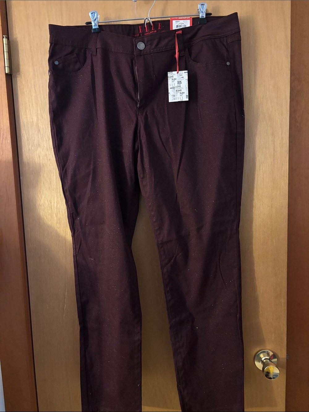 Elle Skinny Jeans in Deep sparkly Burgundy sx 16W